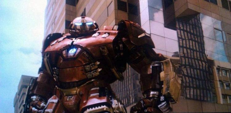 AVENGERS AGE OF ULTRON: IRON-MAN et ULTRON se montrent !